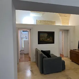 li-turnisi-apartment.lecce-hotels.com/